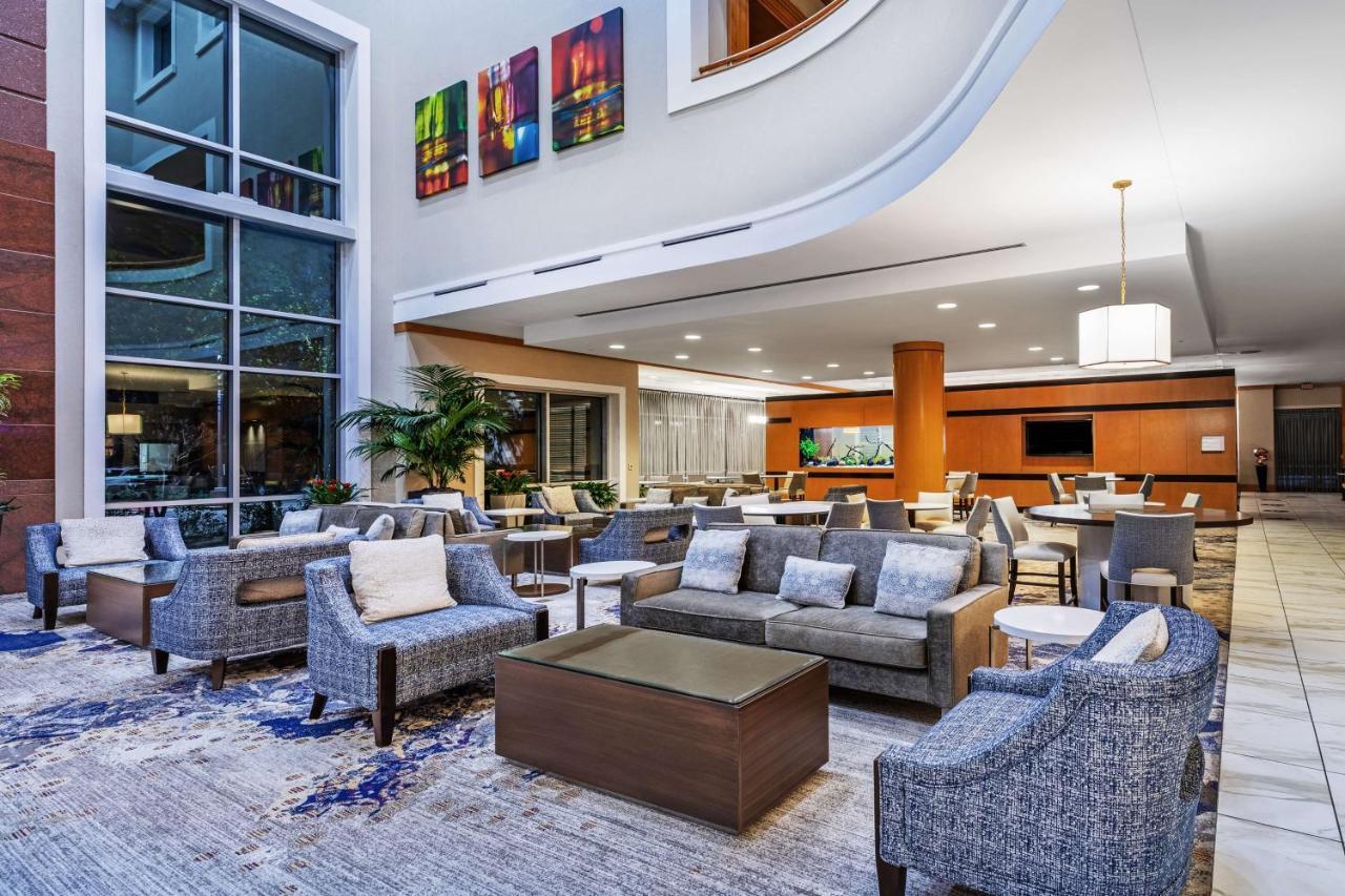 Embassy Suites By Hilton Houston-Energy Corridor Exteriör bild